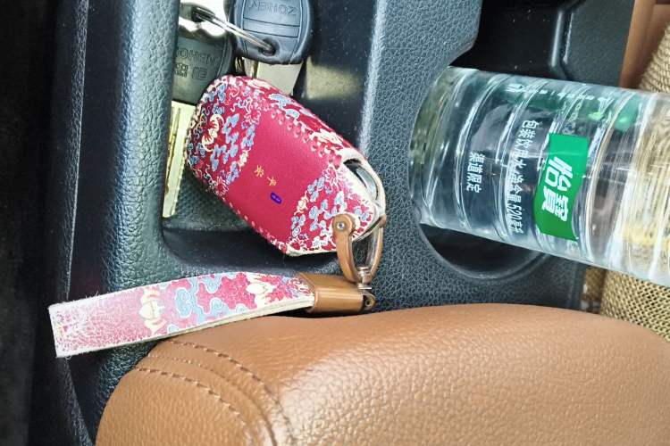 Used Dongfeng Fengdu MX5 2016 2.0L Automatic Flagship Edition Vehicle Key