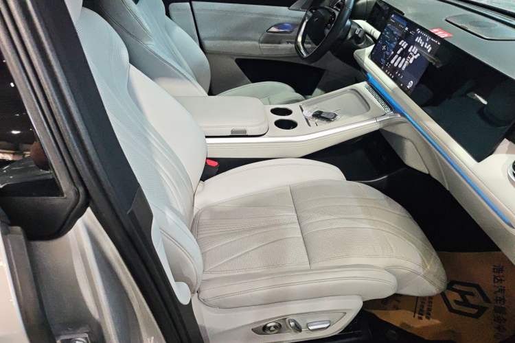 Used XPeng G9 2022 570 Max Right Front Seat