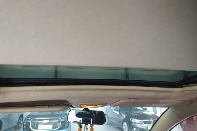 Used Baojun 560 2017 Rhythmic Edition 1.8L iAMT Prestige Model Headliner