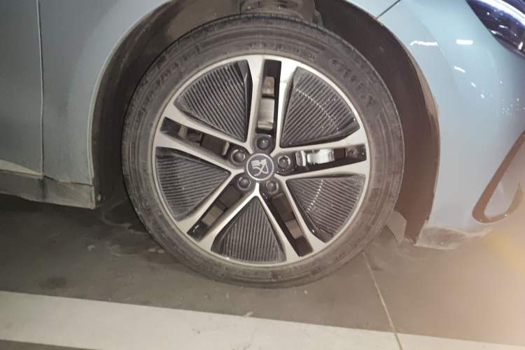 Used BYD Han 2023 EV Champion Edition 605KM Front-Drive Premium Model