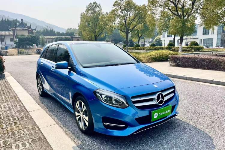 Used Mercedes-Benz B-Class 2015 B 200 Fashion Model