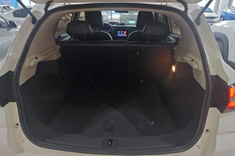 Used Roewe RX3 2020 1.6L Manual - Ultra-Fresh Entry Version
