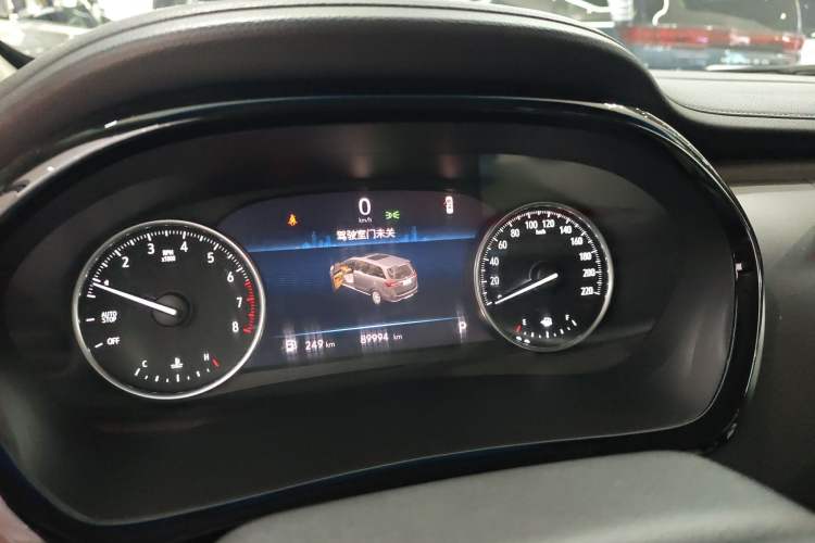 Used Buick GL8 2023 Land Executive Class Comfort Model
