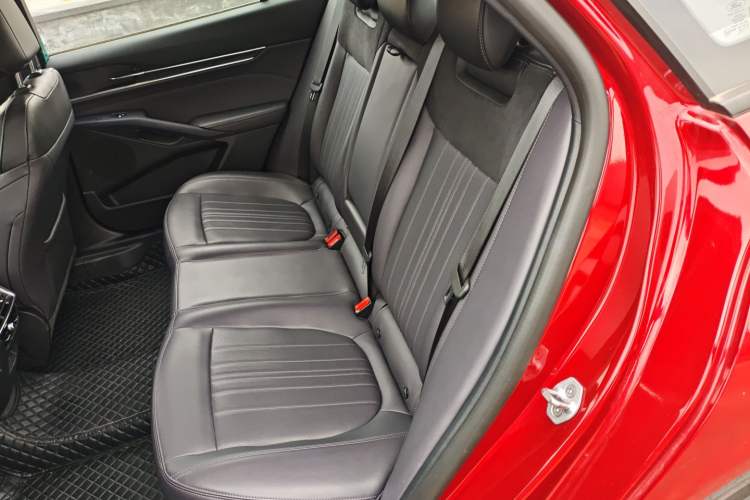 Used Ford Mondeo 2025 2.0T EcoBoost Ultimate Edition Left Rear Seat
