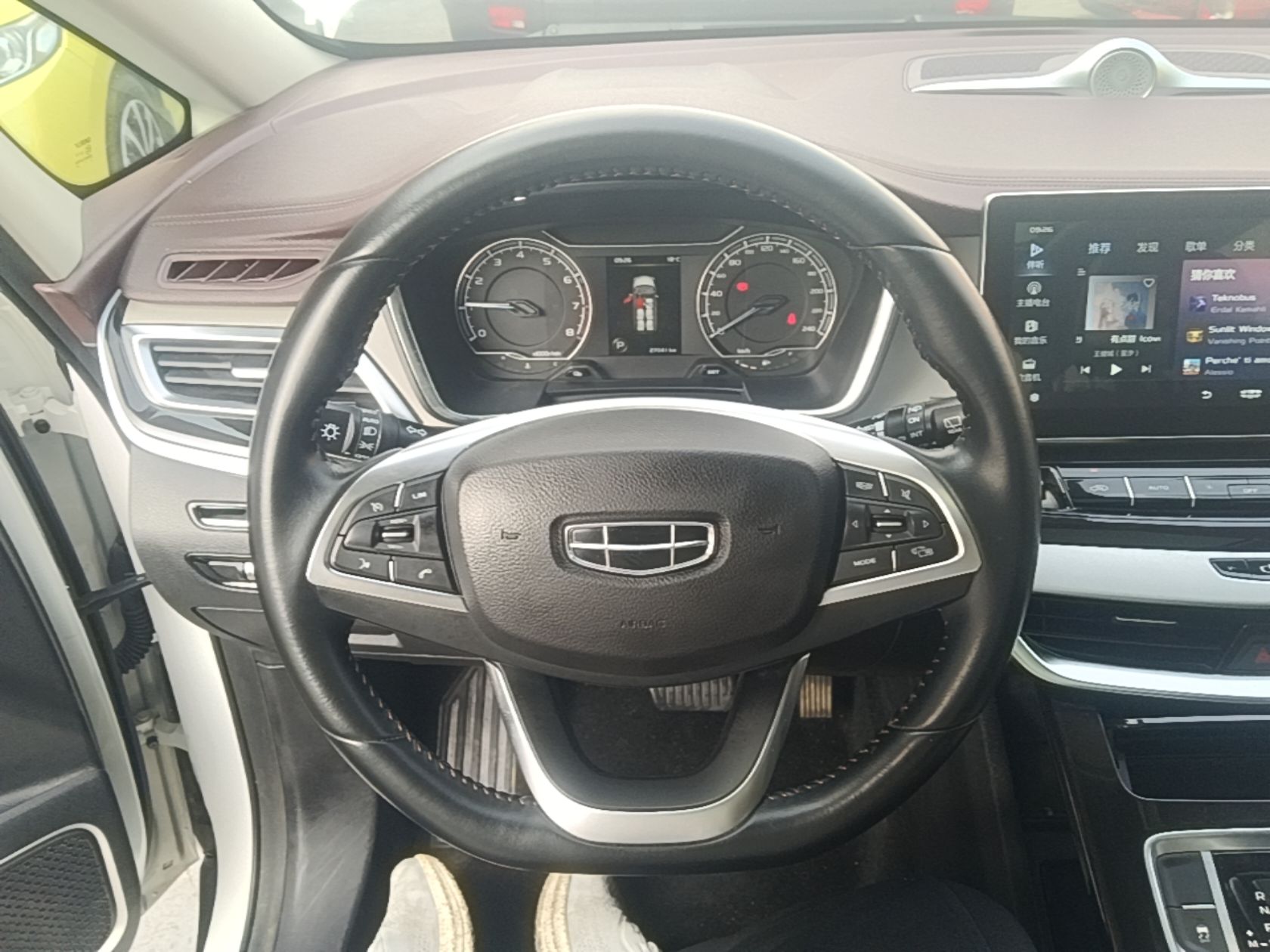 Geely Auto Jiajie 2022 1.8TD DCT Platinum Comfort Model — снимка 13