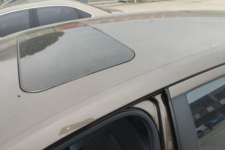 Used Volkswagen Gran Lavida 2013 1.6L Automatic Comfort Model