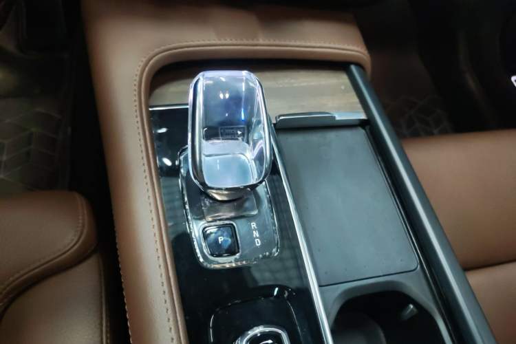 Used Volvo S90 2024 B5 Zhiyuan Luxury Edition Gear Lever