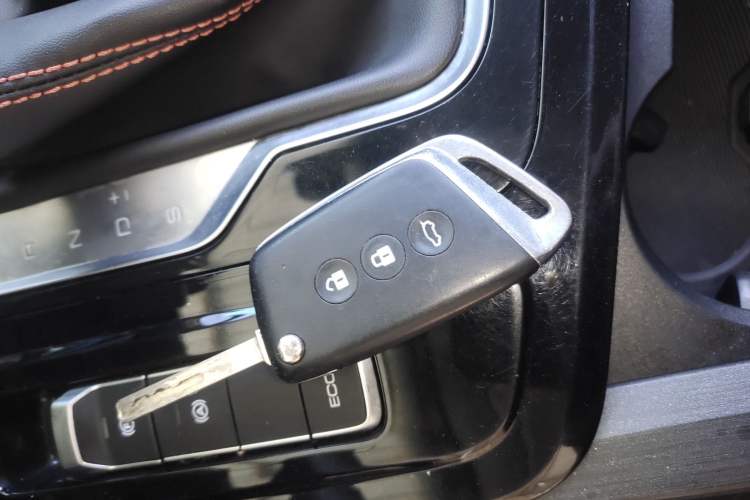 Used Baojun RC-6 2019 1.5T CVT Elite Version with 24-Hour Online Service