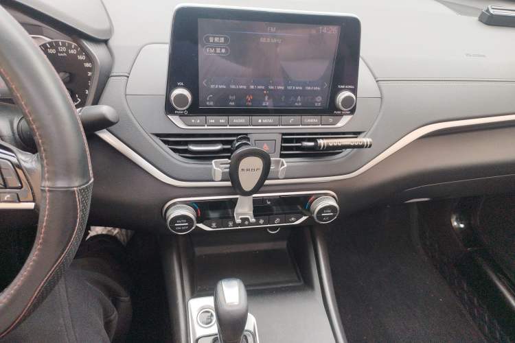 Used Nissan Teana 2020 Revised Version 2.0L XL Upper Smart Drive Edition Audio And AC Panel