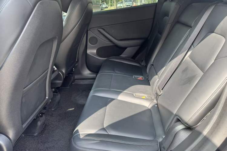 Used Tesla Model Y 2022 Rear-Wheel-Drive Version
