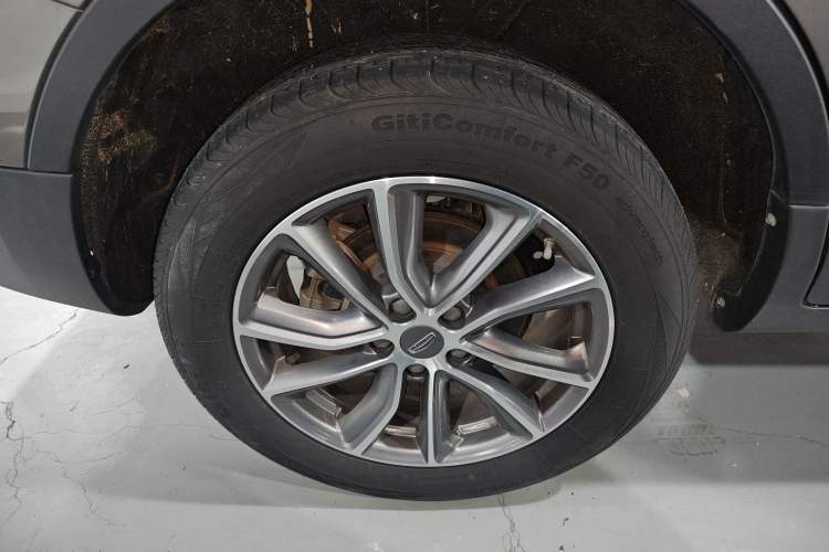 Used Geely Auto Emgrand X7 Sport 2021 Million Edition 1.8TD DCT Two-Wheel Drive Luxury Model
