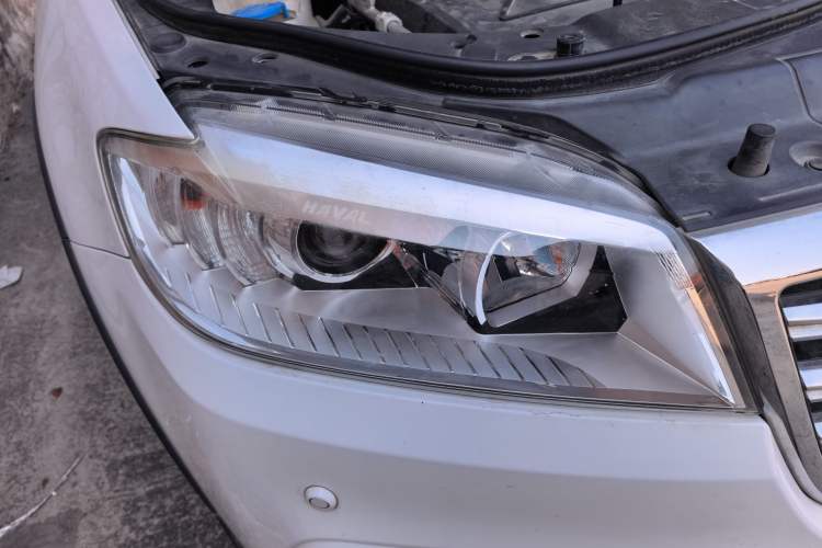 Used Haval H6 2015 Revised Version Sport Edition 1.5T Manual Transmission Two-Wheel Drive Elite Grade