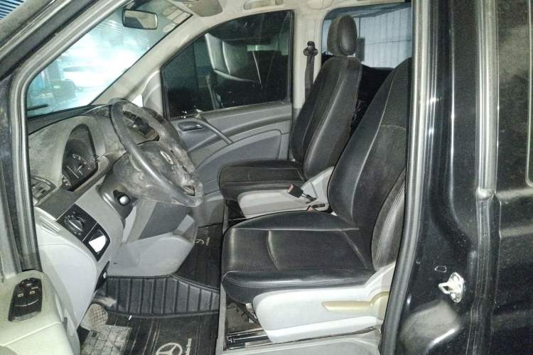 Used Mercedes-Benz Vito 2013 3.0L Elite Edition