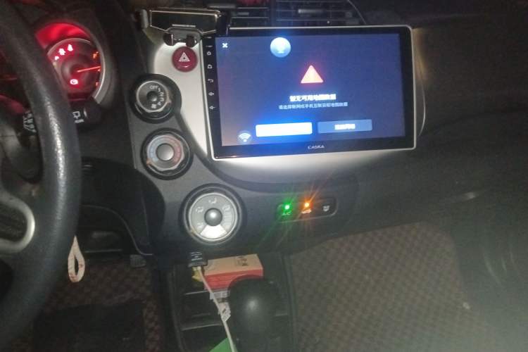 Used Honda Fit 2011 1.3L automatic comfort version
