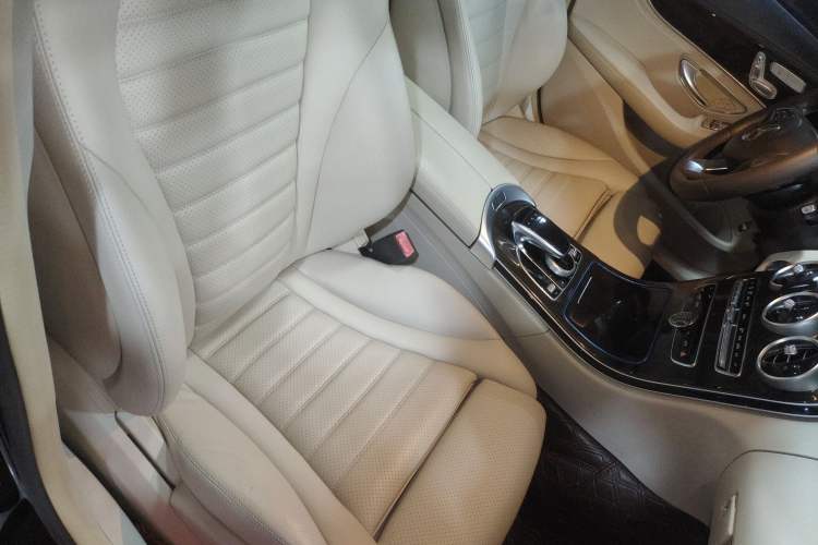 Used Mercedes-Benz C-Class 2015 Facelift C 200 L