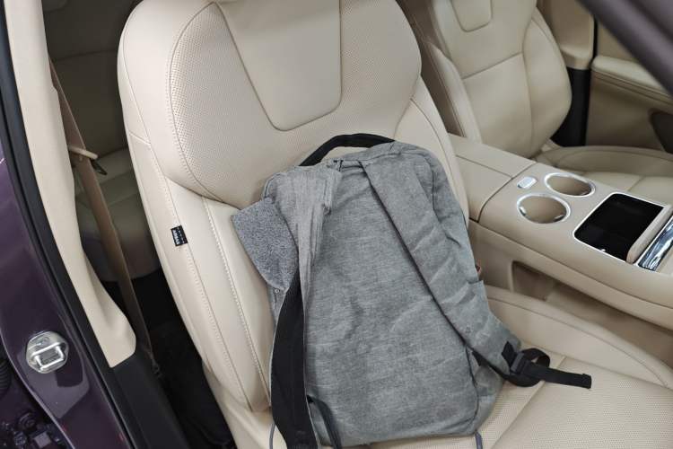 Used Hima AITO M5 2025 Extended-Range Ultra All-Wheel-Drive Version Right Front Seat