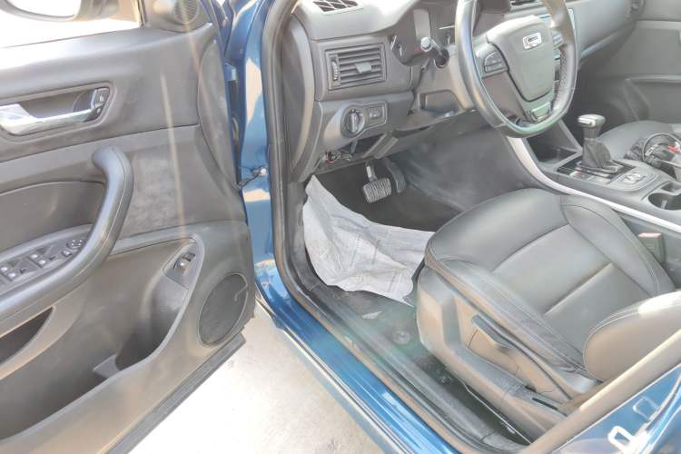 Used Qoros 5 2018 Revised Version 1.6T Automatic Leading Edition
