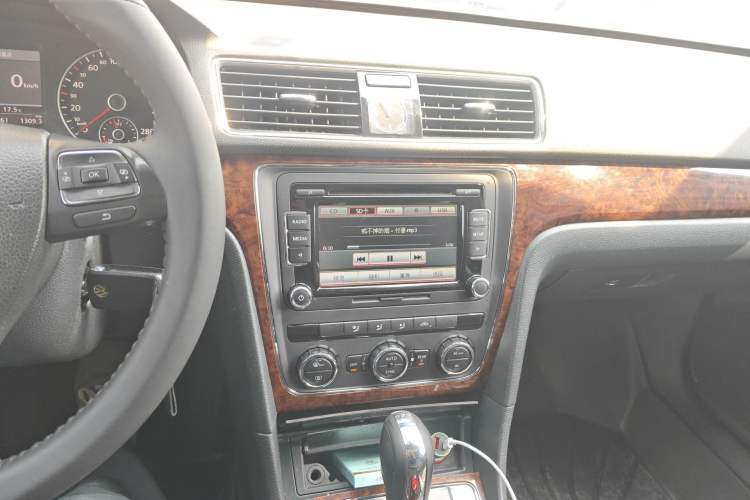 Used Volkswagen Passat 2011 1.8TSI DSG Prestige Edition
