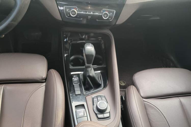 Used BMW X1 2018 sDrive18Li Luxury Model Gear Lever