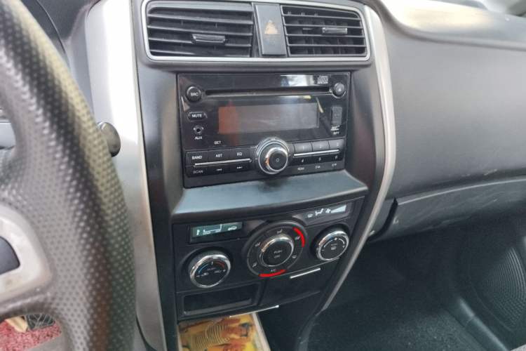 Used Suzuki Liana A6 2015 Hatchback 1.4L Manual Enjoyment Model
