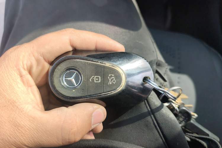 Used Mercedes-Benz C-Class 2022 Restyled C 200 L Sport Edition Vehicle Key