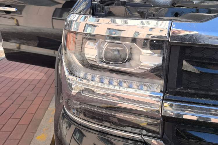 Used Huanghai Weilong 2019 2.4T Gasoline Manual 4x4 Ultimate Edition China VI 4K22D4T
