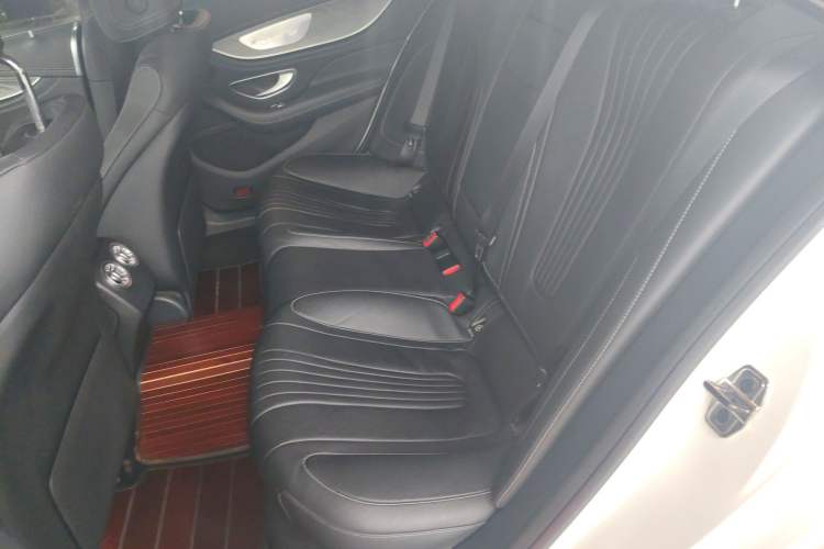 Used Mercedes-Benz CLS 2020 CLS 300 Luxury Model
