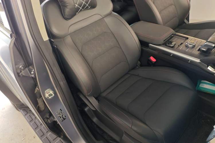 Used JETOUR Traveler 2023 2.0T All-Wheel-Drive CrossPRO
