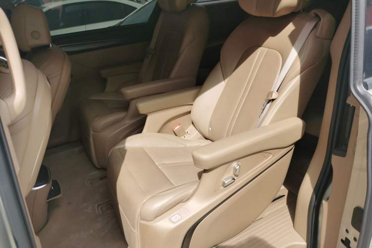 Used Buick GL8 2020 ES Land Cruiser 653T Luxury Model Left Rear Seat