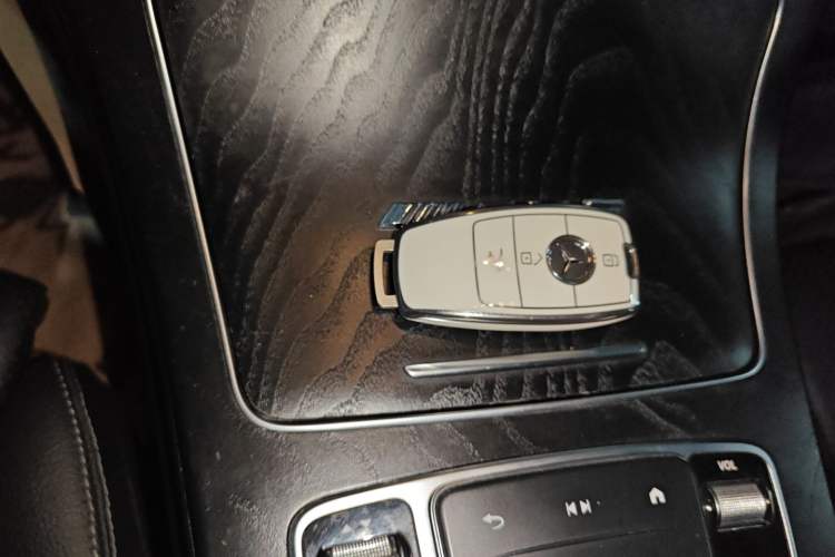 Used Mercedes-Benz GLC 2020 Facelifted GLC 260 L 4MATIC Dynamic Edition Interior 1