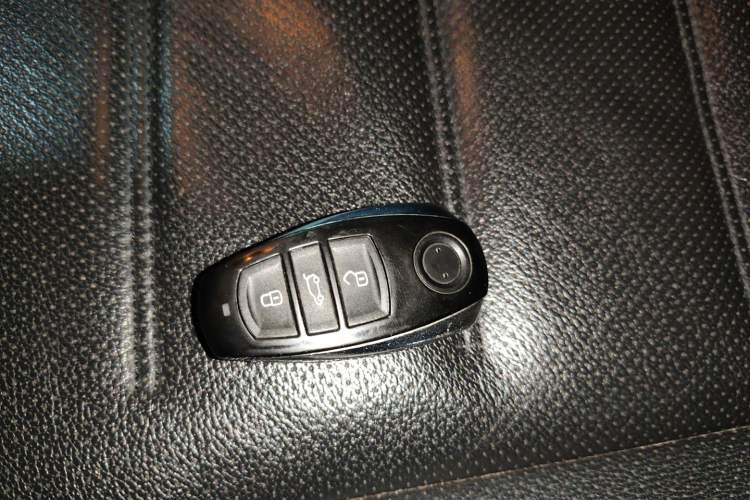 Used Volkswagen Touareg 2014 3.0 TSI New Edition