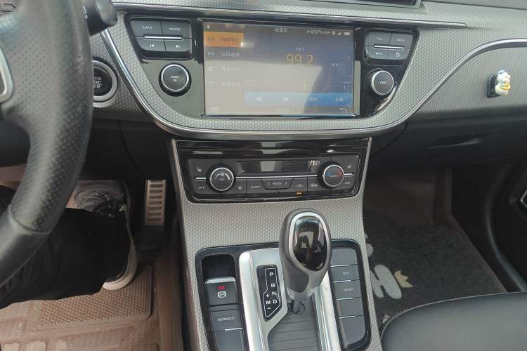 Used Geely Auto Emgrand GS 2016 Sport Edition 1.3T Automatic ZhenShang Model Audio And AC Panel