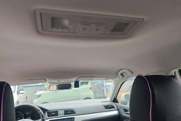 Used Volkswagen Lamando 2017 230TSI DSG Fashion Edition Headliner