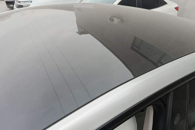 Used Tesla Model Y 2024 Long-Range All-Wheel-Drive Version Roof