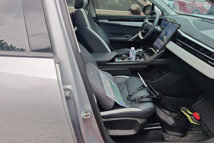 Used Geely Auto FX11 2023 1.5TD DCT Glory Edition
