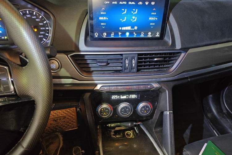 Used Haval H6 2021 Sport Edition 1.5T Automatic Elite Smart Connectivity Model with Hexagonal Grille
