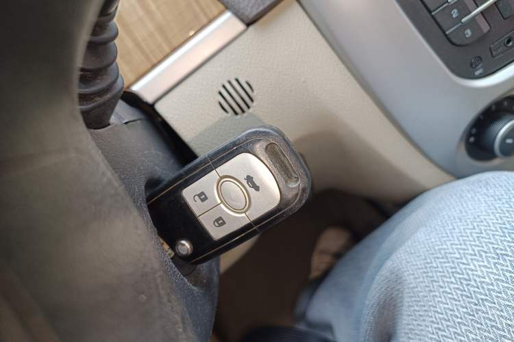 Used Buick Excelle 2015 1.5L Automatic Classic Model