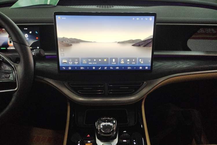 Used Denza D9 2024 DM-i 980 Four-Wheel Drive Prestige Model