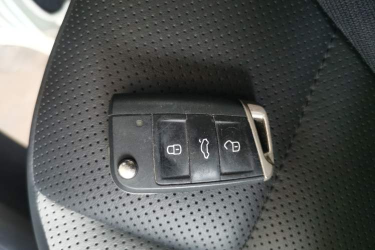 Used Volkswagen T-ROC 2024 280TSI DSG Two-Wheel-Drive Time Edition Vehicle Key