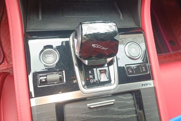 Used Jaguar XFL 2023 XFL 2.0T P250 Two-Wheel-Drive Elite Sport Edition