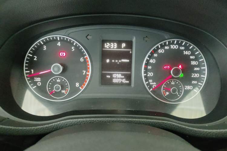 Used Volkswagen Passat 2014 1.8TSI DSG Prestige Navigation Edition Instrument Cluster