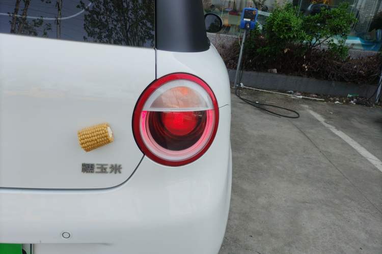 Used CHANGAN NEVO Lumin 2022 210km Sweet Edition Exterior 3