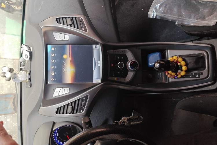 Used Hyundai Elantra (5th Generation / Langdong) 2016 1.6L Automatic Smart Version
