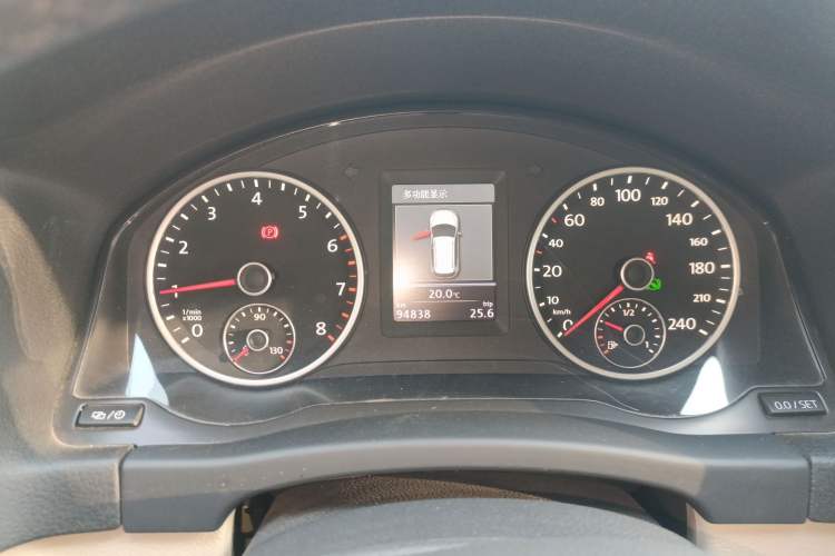Used Volkswagen Tiguan 2013 2.0 TSI Automatic All-Wheel-Drive Flagship Edition Instrument Cluster