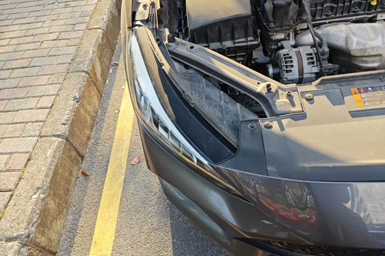 Used MG 5 2021 180 DVVT CVT Youthful Style Edition
