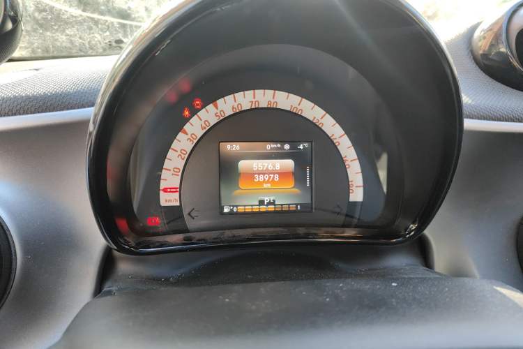 Used smart forfour 2016 0.9T 66 kW Pioneer Edition