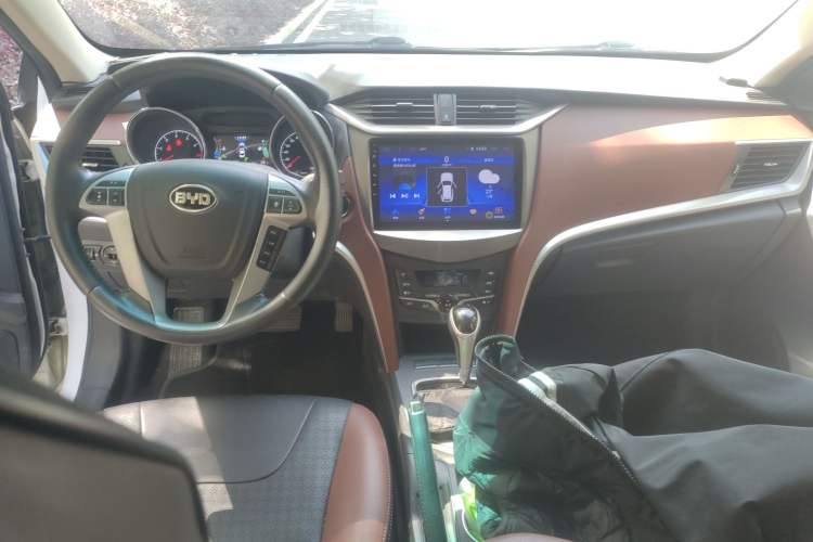 Used BYD G5 2014 1.5TID Automatic Prestige Model
