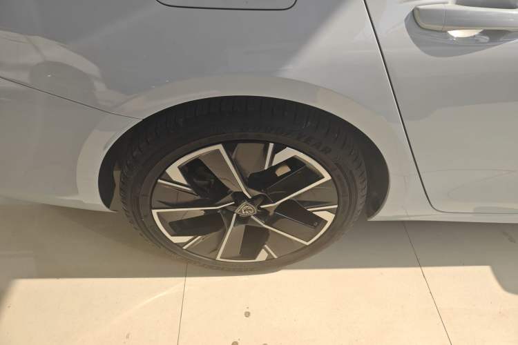 Used Peugeot 508 2023 508L 400THP Driving Flagship Edition
