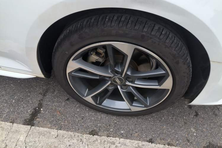 Used Audi A4L 2019 40 TFSI Sporty Version China VI