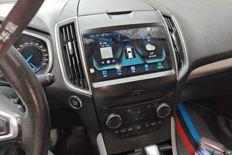 Used Ford Edge 2018 Facelifted EcoBoost 245 Two-Wheel-Drive Platinum Edition 5 Seats China V Emission Standard